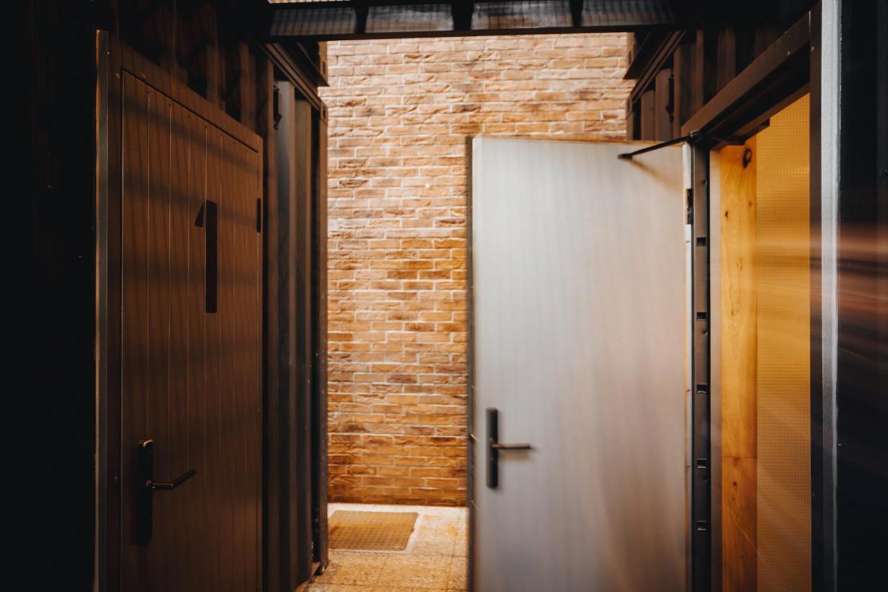 City Glamping By One66 Hotel Ljubljana Buitenkant foto