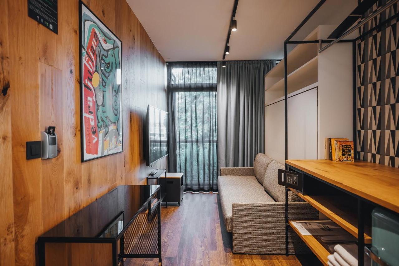 City Glamping By One66 Hotel Ljubljana Buitenkant foto